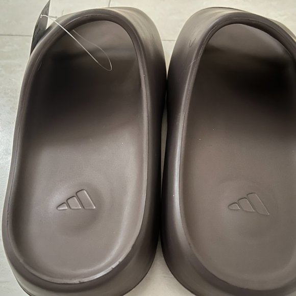 Yezzy slides - Picture 10 of 10